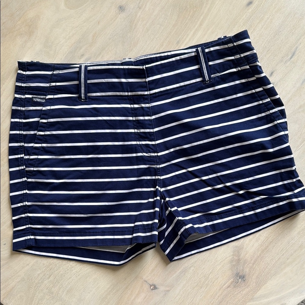 Vineyard Vines Navy and White Striped Women’s Shorts Bermudas